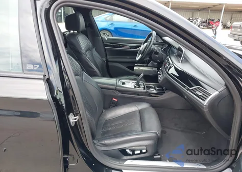 2018 BMW Alpina B7 xDrive из США, поврежденный, VIN WBA7F2C5XJG856248